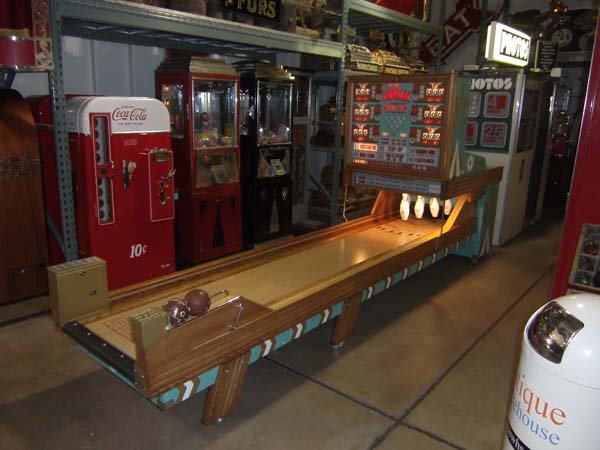1968 United Century Ball Bowler 16 ft.